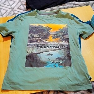 Boys t-shirts size 8/ youth Medium